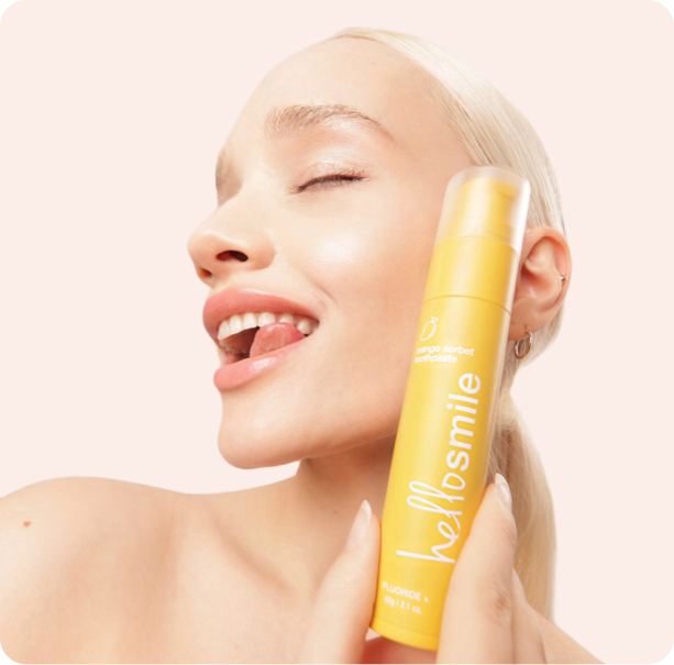 Пастата от манго е пълен хит! Всеки път, когато си мия зъбите, се чувствам сякаш ям сочно манго, а емайлът ми е по-здрав, а усмивката ми по-свежа, без чувствителност. Непременно я опитайте, ако искате по-забавна рутина!