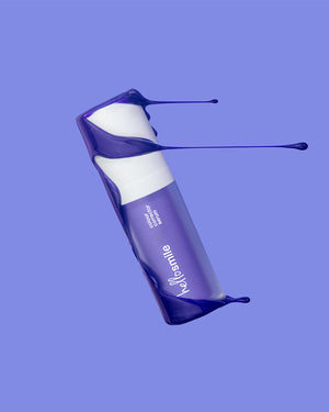 Лилав серум за избелване на зъби